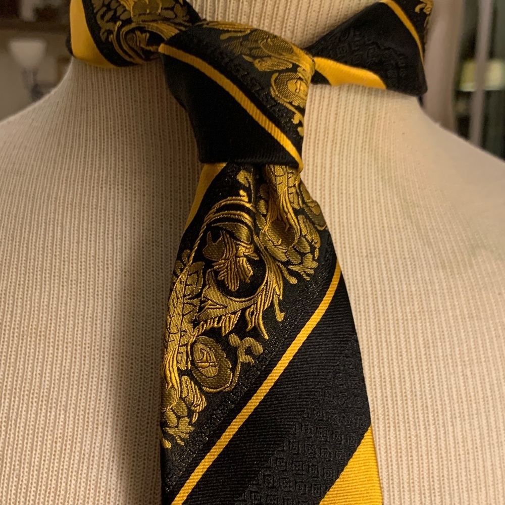 BNWT PAUL MALONE PALM BEACH GOLD AND BLACK 100% SILK BROCADE NECKTIE